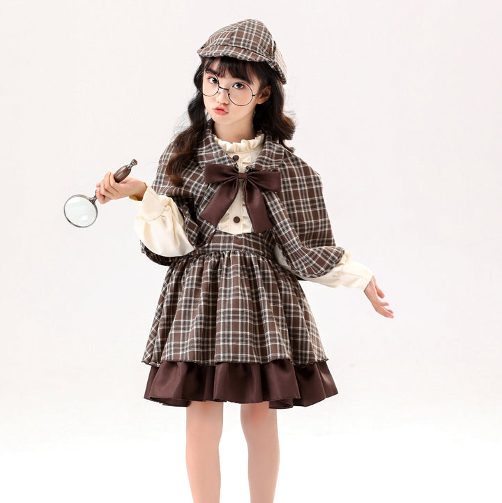 Girl Detective Costume with Checkered Details Mune Fashion