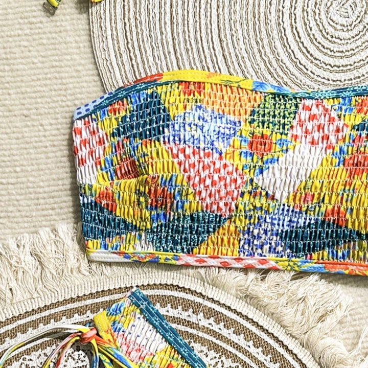 Women's bandeau bikini with playful design and side tying band Mune Fashion