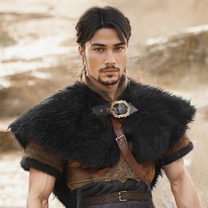 Men's short shoulder cape made of faux fur with adjustable leather strap and decorative clasp Mune Fashion