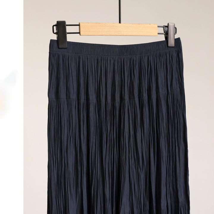 Ladies Elegant Pleated Skirt with High Waist and Flowing Fabric Mune Fashion