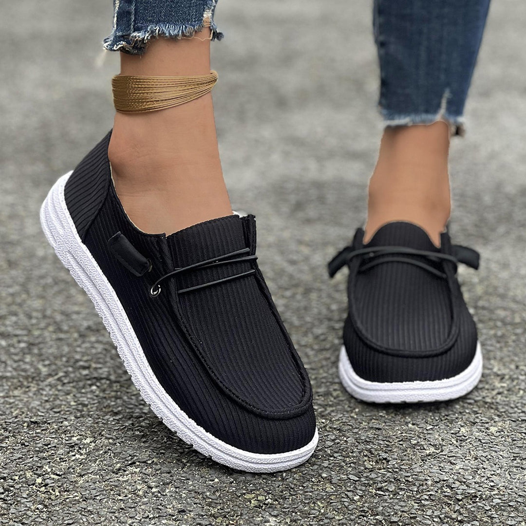 Women's casual Slip-On sneaker shoes with ribbed textile upper material and elastic lacing Mune Fashion