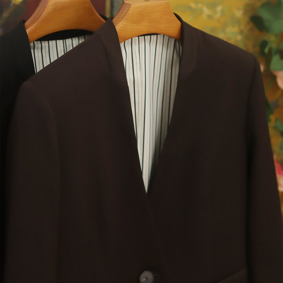 Ladies Elegant Blazer Set with Stylish Cut Mune Fashion