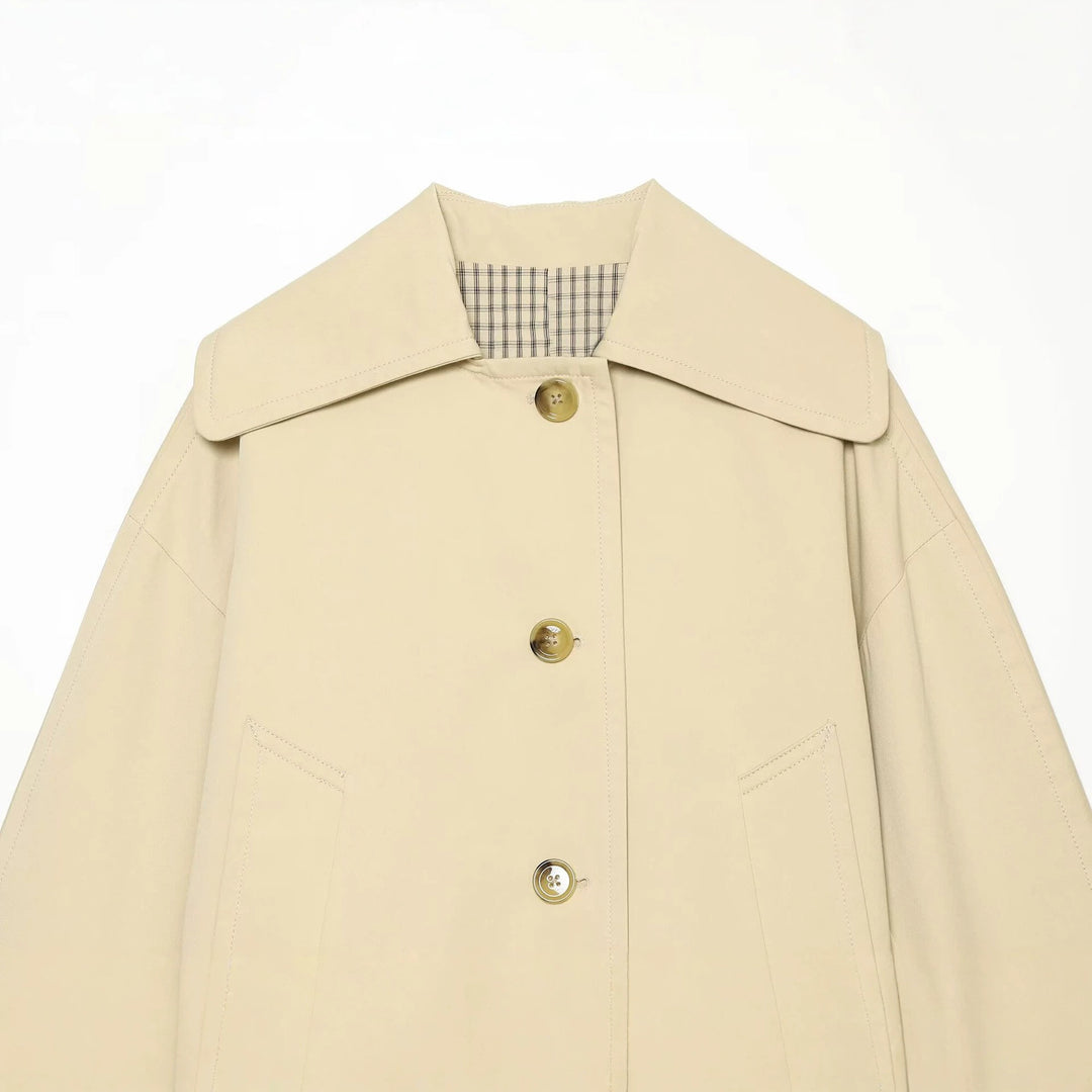 Women's Cropped Utility Blouse with Oversized Lapel Collar and Horn Button Front Drune