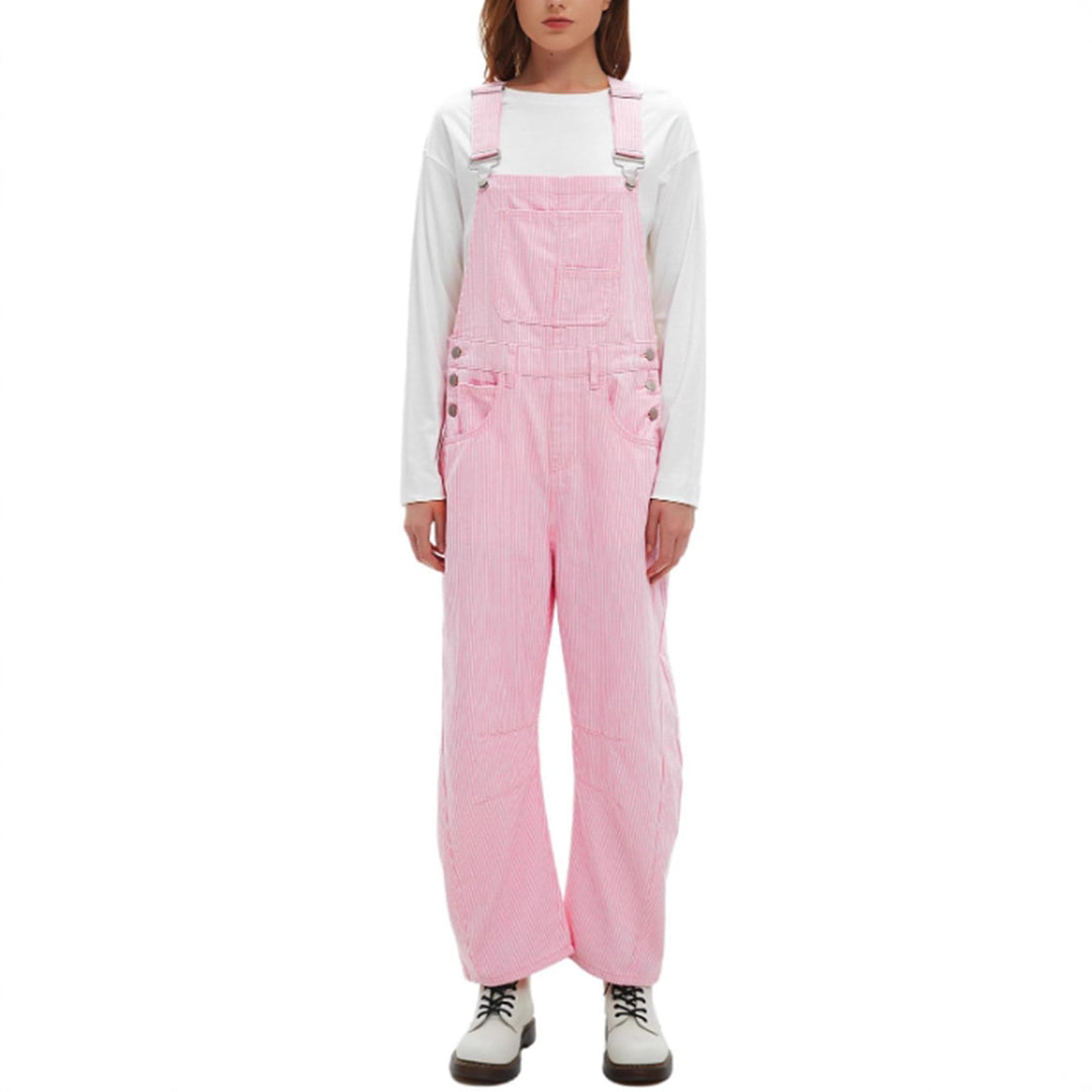 Ladies' wide overall with adjustable straps, large bib pocket, and side snap fasteners Mune Fashion