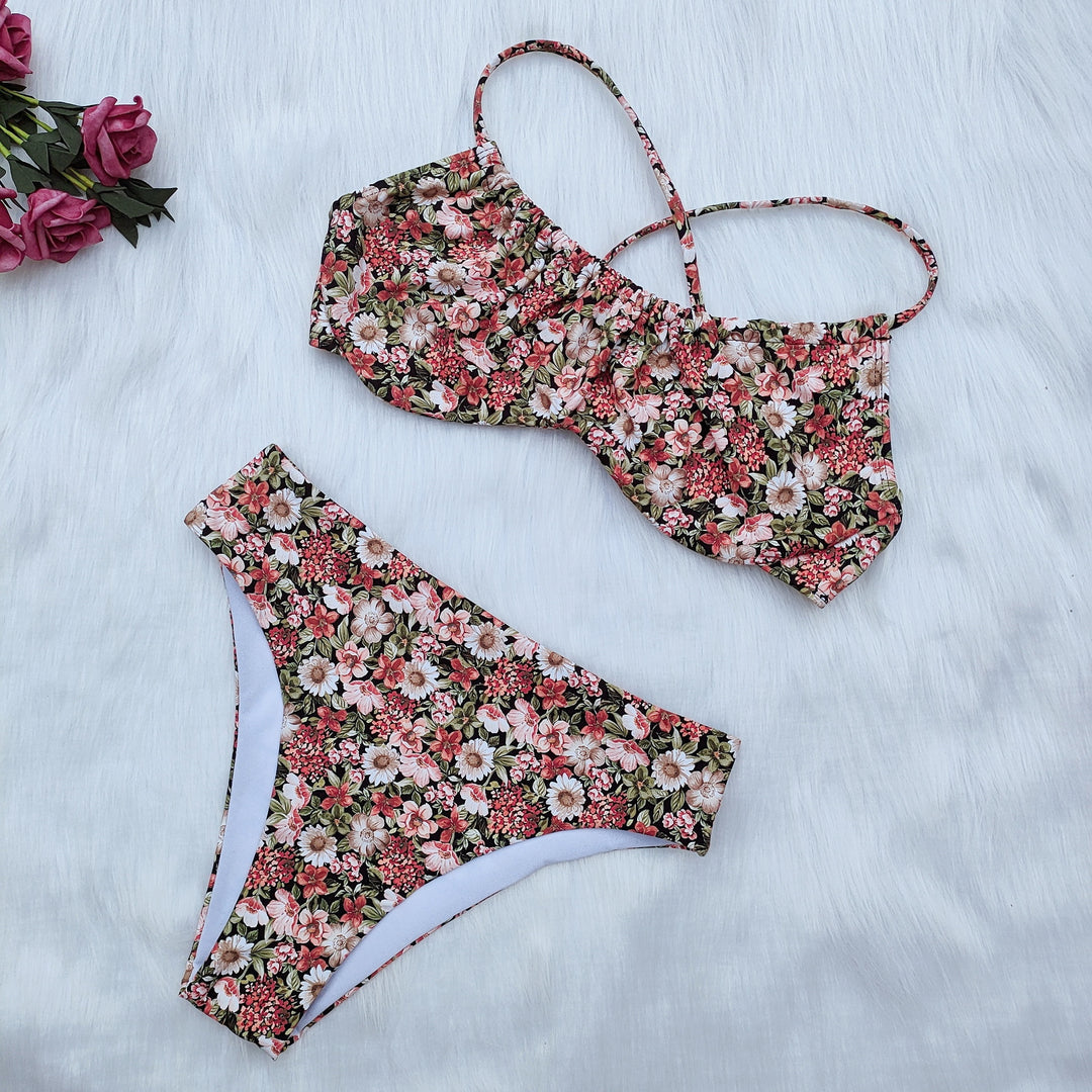 Women's Floral Bikini Set with Playful Design Mune Fashion