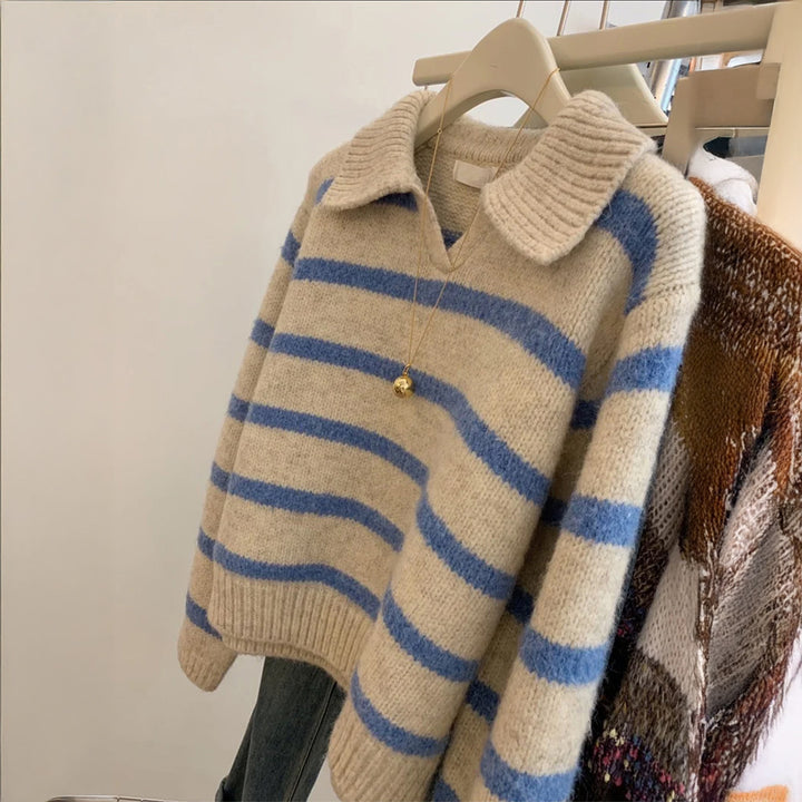 Women's cozy oversized knit sweater with polo collar and wide stripes Mune Fashion