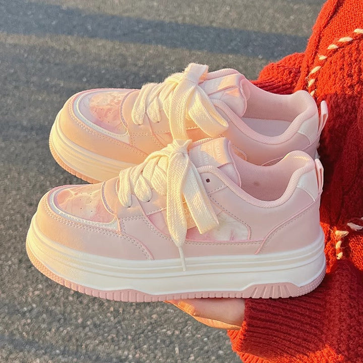Women's Comfortable Sports Sneakers with Fashionable Design and Cushioning Sole Mune Fashion