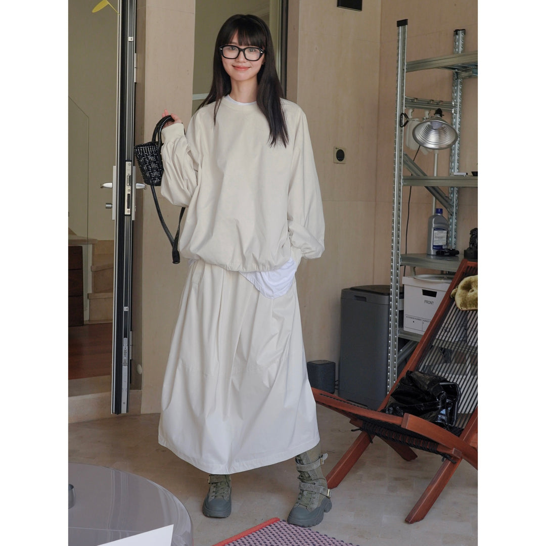 Women's Oversize Rain and Wind Pullover with Water-Repellent Surface and Elastic Hem Mune Fashion