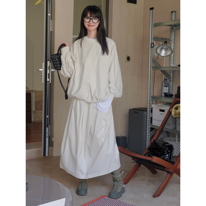 Women's Oversize Rain and Wind Pullover with Water-Repellent Surface and Elastic Hem Mune Fashion