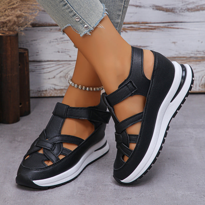 Damen Plateau-Sandalen mit geschlossener Zehenpartie und verstellbarem Klettverschluss Mune Fashion