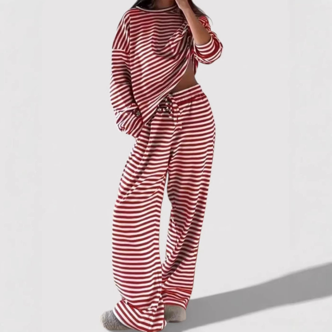 Ladies Comfortable Striped Lounge Set