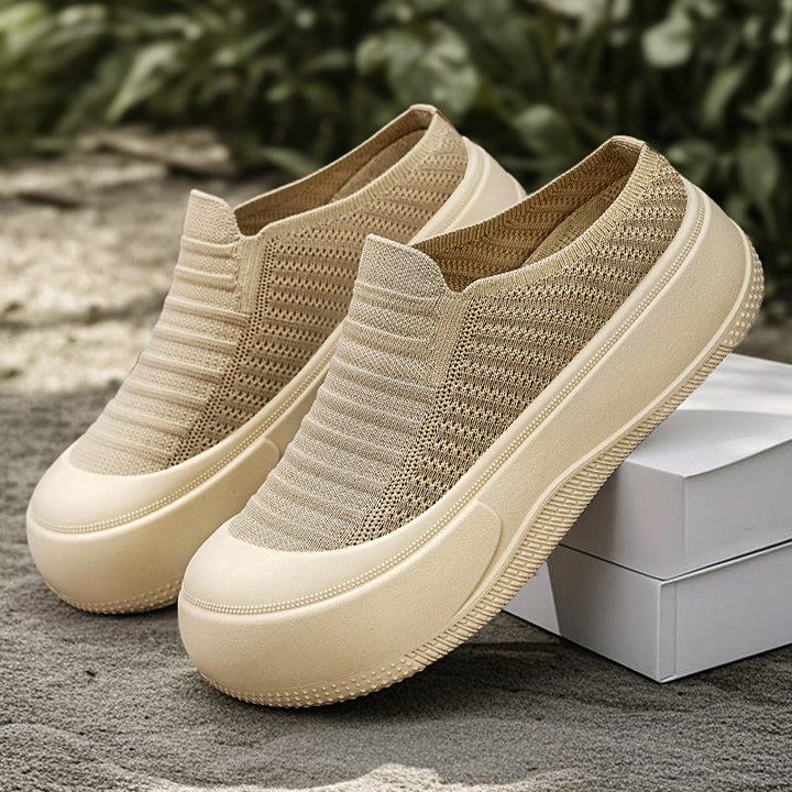 Women’s knitted slip-on platform sneakers with seamless sock upper and robust tread sole Mune Fashion