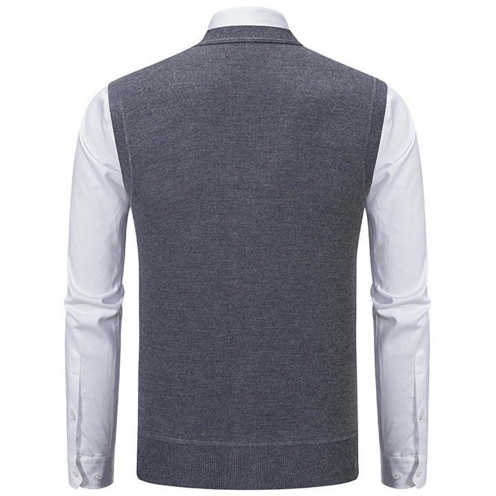 Men's sleeveless wool blend vest with V-neck, Argyle diamond pattern, welt pockets and button placket Mune Fashion