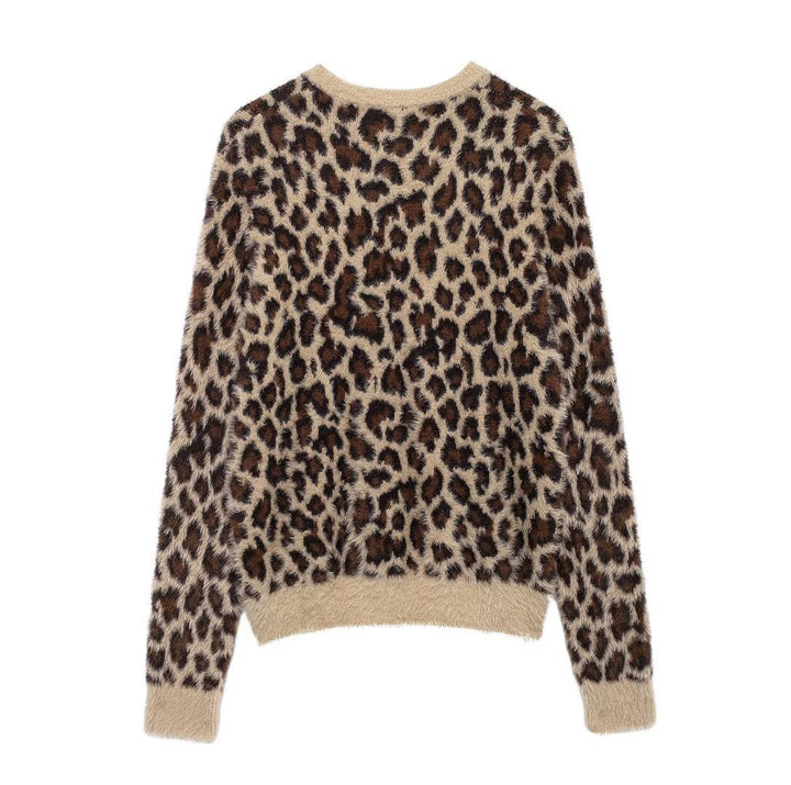 Women's Fluffy Knit Sweater with Leopard Print and Crew Neck Mune Fashion