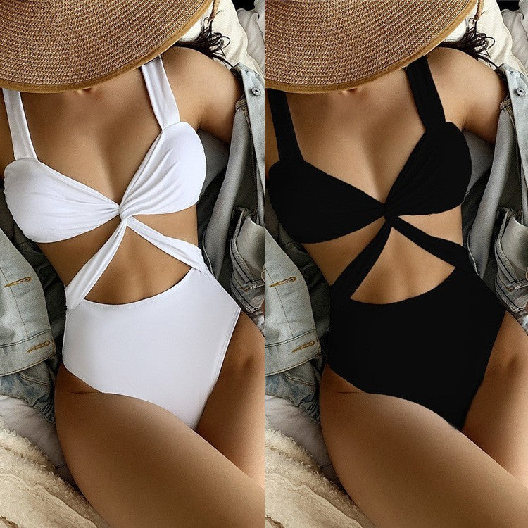 Women's one-piece swimsuit with elegant ruffle details Mune Fashion