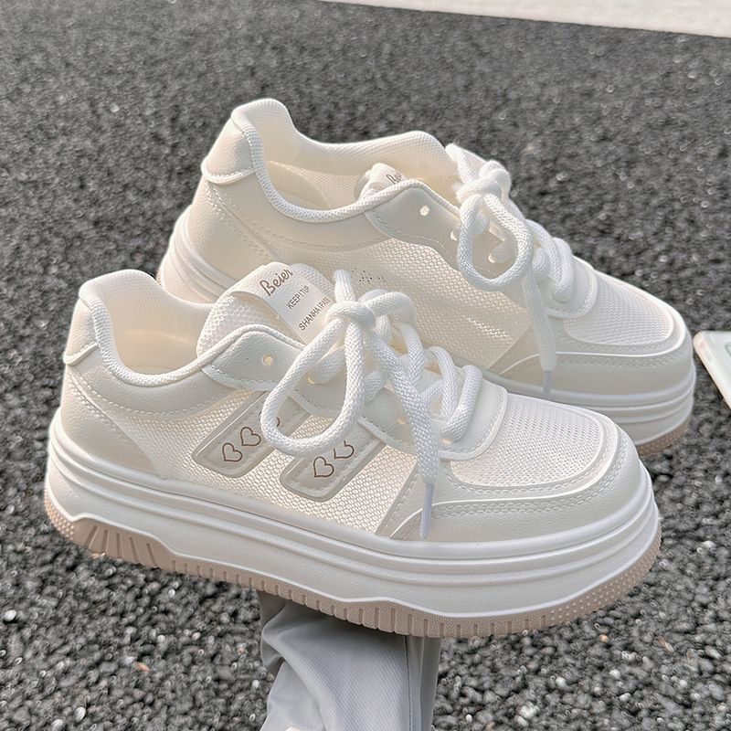 Ladies' Platform Sneaker with Thick Wedge Sole and Heart Applique Mune Fashion