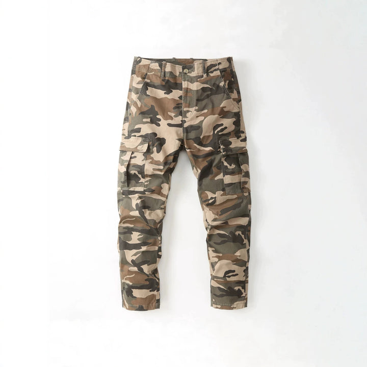 Men's cargo pants with camouflage pattern and multiple utility pockets Mune Fashion