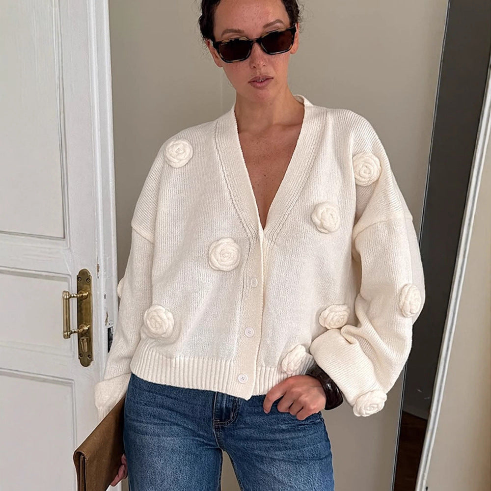 Women's Oversized Knit Cardigan with Three-Dimensional Rose Appliqués and V-Neck Mune Fashion