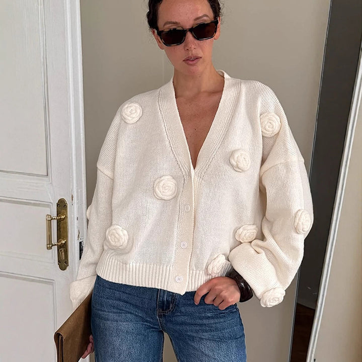 Women's Oversized Knit Cardigan with Three-Dimensional Rose Appliqués and V-Neck Mune Fashion