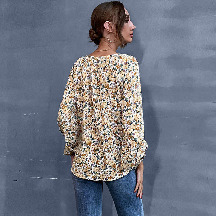 Women Lightweight V-Neck Flower Blouse with Balloon Sleeves Mune Fashion