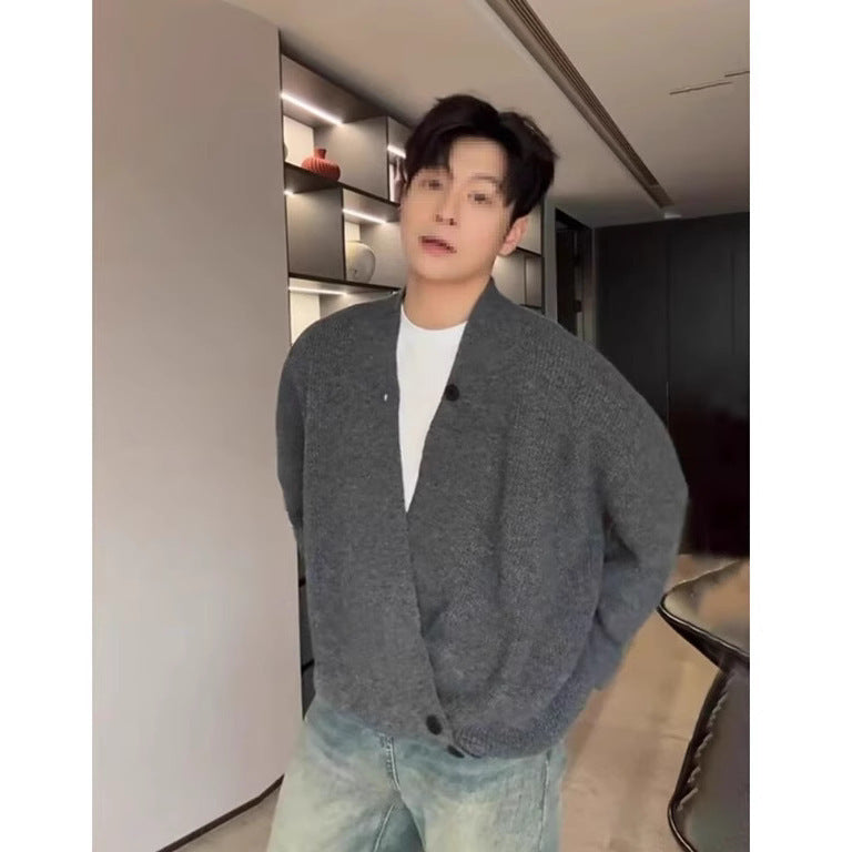 Men's chunky knit cardigan in oversized cut with shawl collar and asymmetrical 3-button placket Mune Fashion