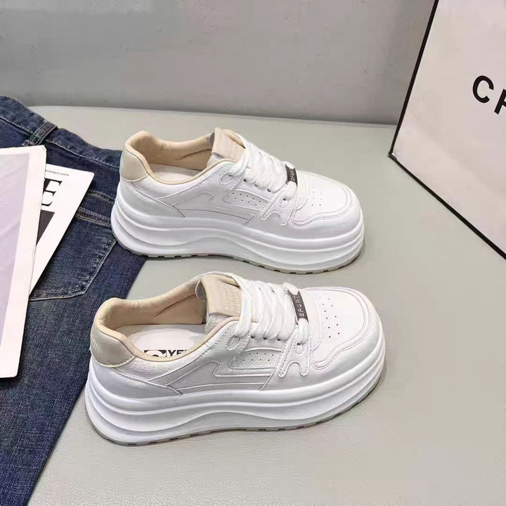Women's Sporty Sneakers with Ergonomic Cushioning and Modern Design Mune Fashion