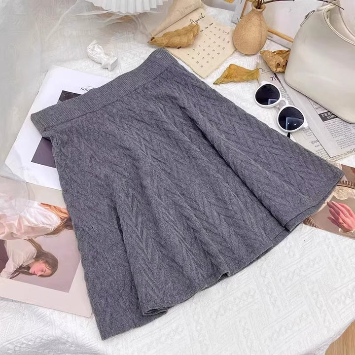 Women Pleated Knitted Skirt with Cable Pattern Mune Fashion