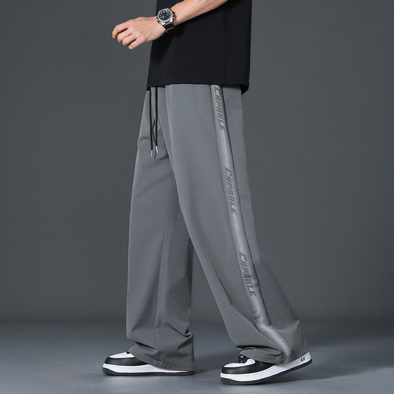 Men's sporty leisure pants with reflective details