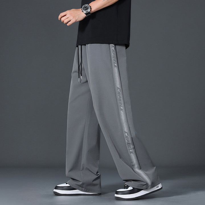 Men's sporty leisure pants with reflective details