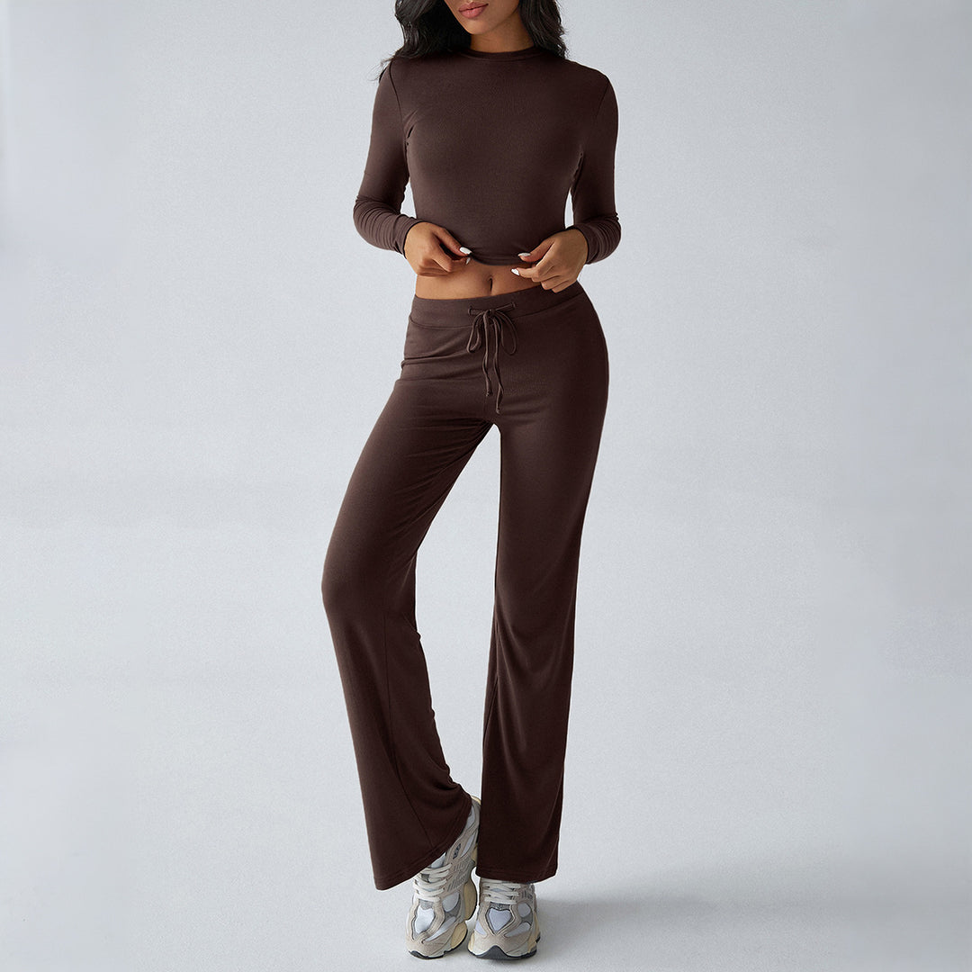 Women's fitted long sleeve crop top and wide lounge pants in a two-piece set made of stretch jersey Mune Fashion
