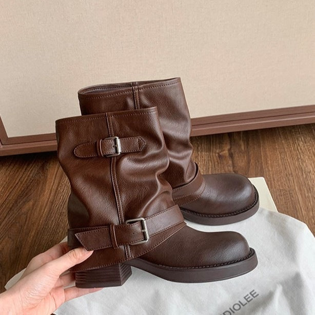 Women's calf-high biker boots made of smooth leather with double buckles and gathered shaft Mune Fashion