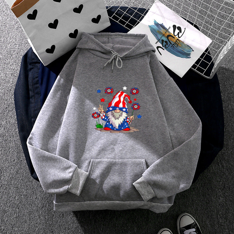 Women's hoodie with patriotic garden gnome print, brushed fleece lining, oversized cut, and kangaroo pocket Mune Fashion