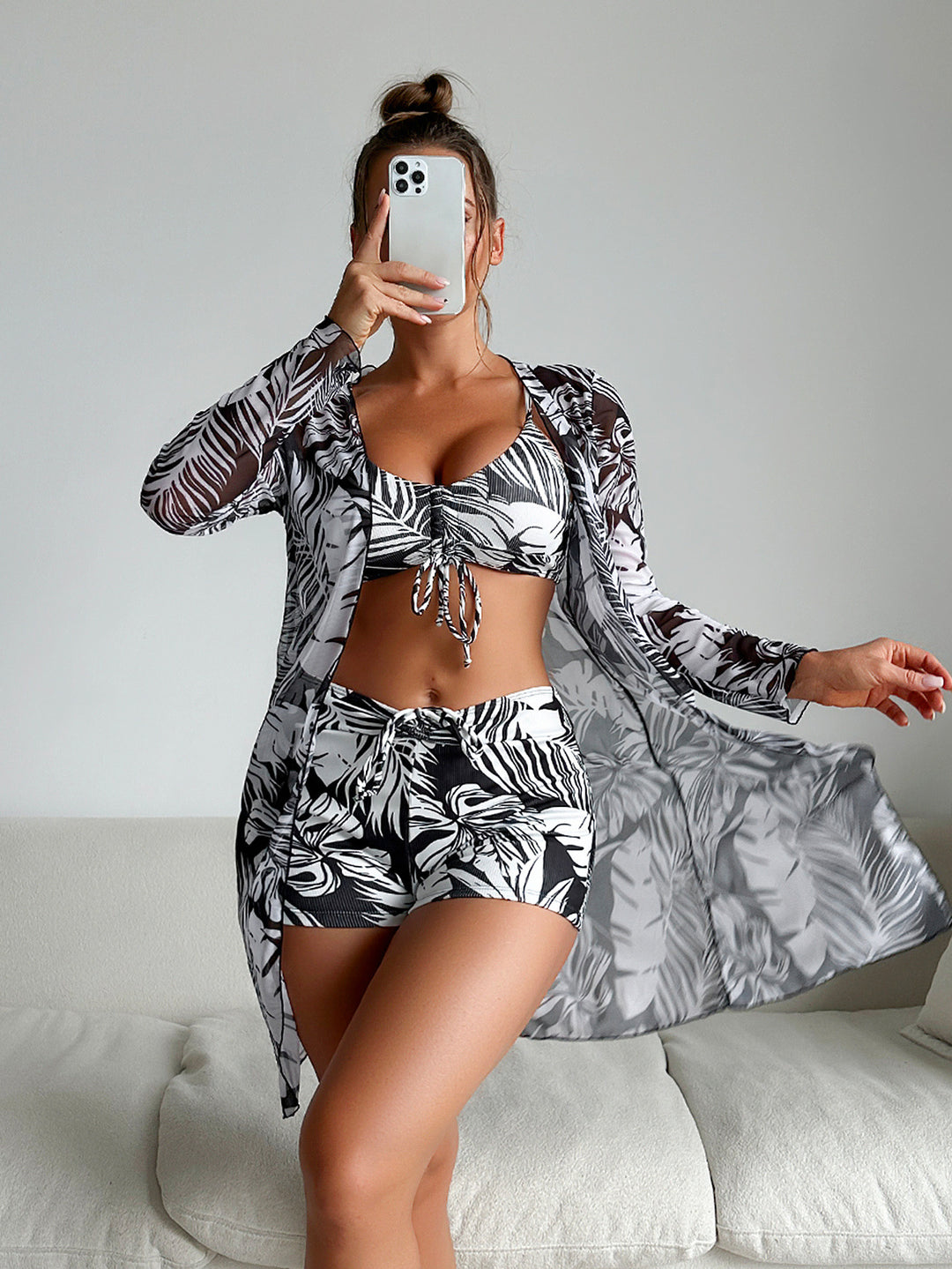 Women's bikini set with airy wrap jacket and floral pattern Mune Fashion