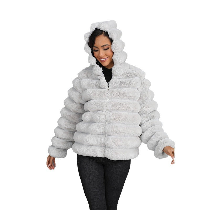 Women's Trendy Hooded Jacket Made Of Faux Fur with Textured Pattern Mune