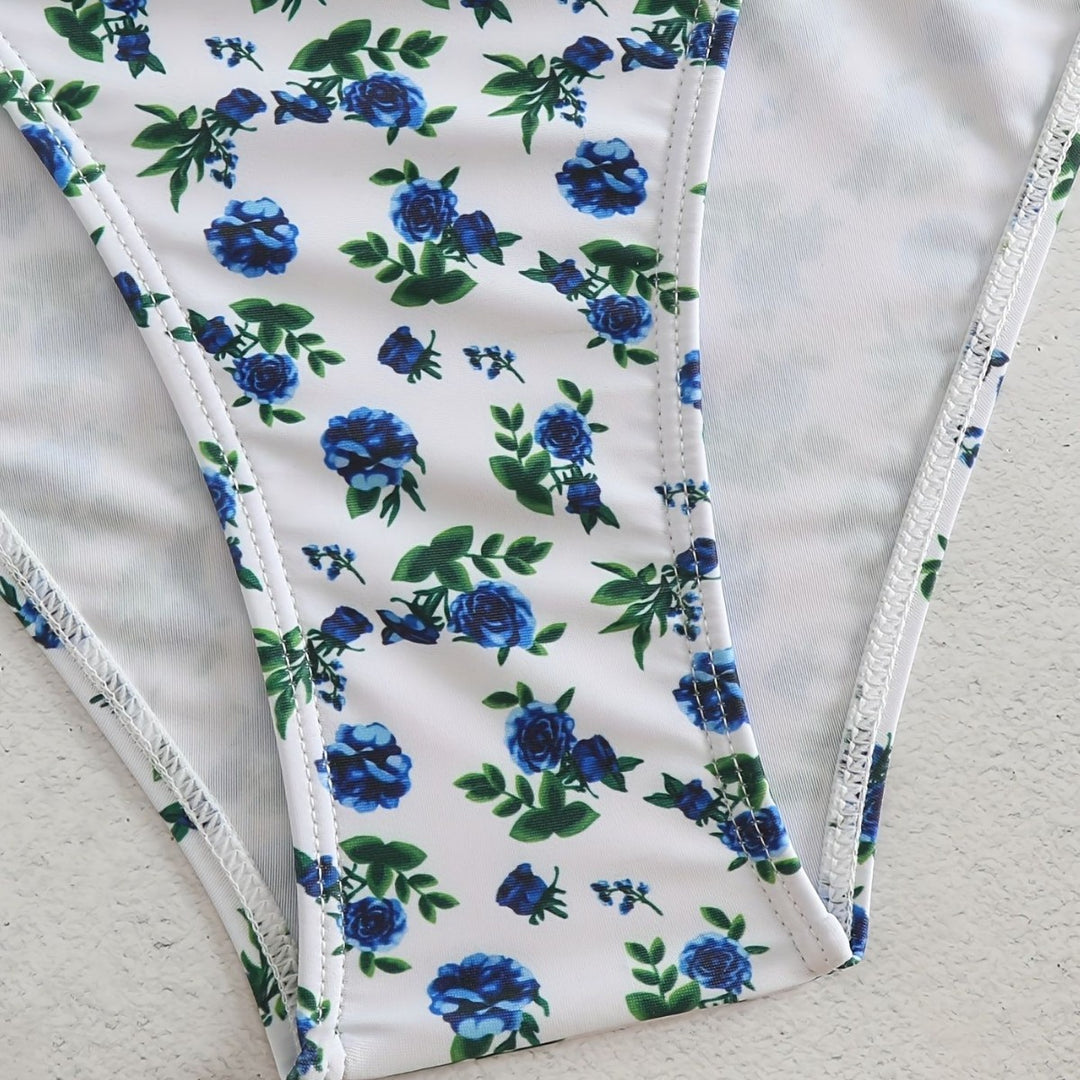 Women Triangle Bikini with Luxurious Details Mune Fashion