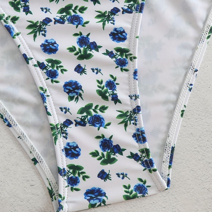 Women Triangle Bikini with Luxurious Details Mune Fashion