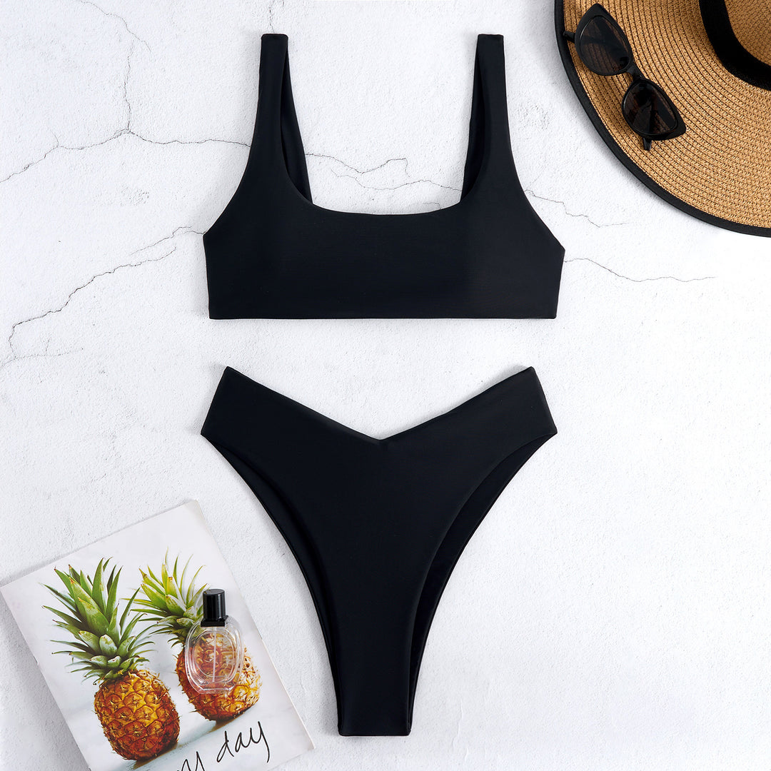 Women's bikini set with high-cut bottom and sporty top Mune Fashion