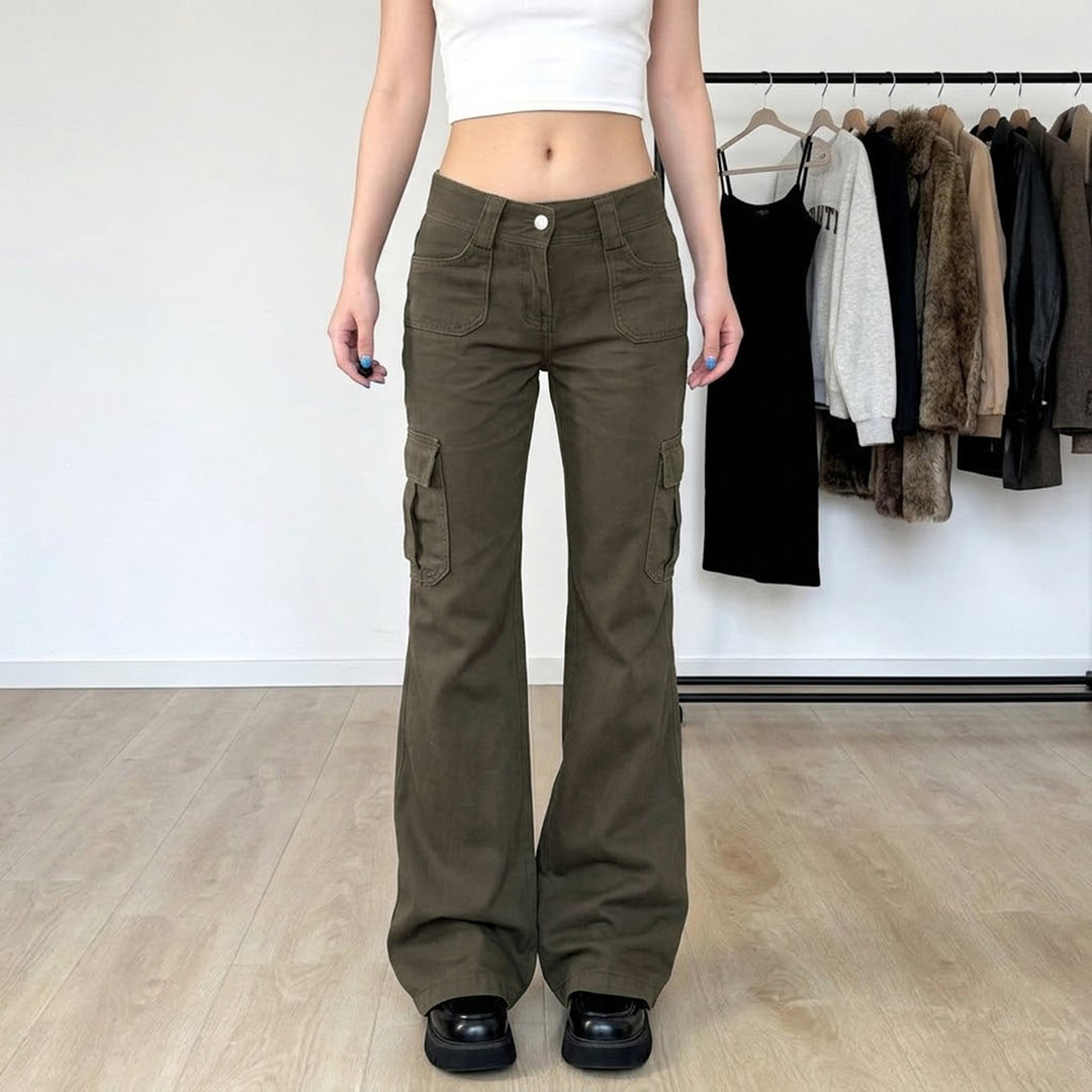 Women nan Cargo-Flared-Pants with high-cut waist, applied leg pockets and flared leg Mune Fashion