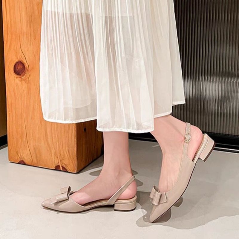 Women Elegant Pointed Toe Slingback Pumps in Vintage Look with Low Block Heel and Bow Application Mune Fashion
