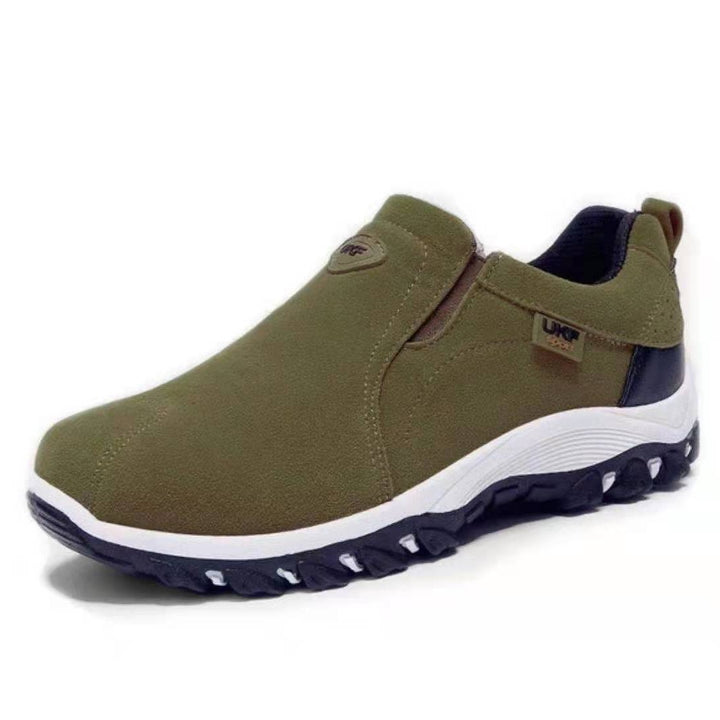 Men's robust slip-on sneakers in suede look with elastic inserts and profiled rubber outsole Mune Fashion