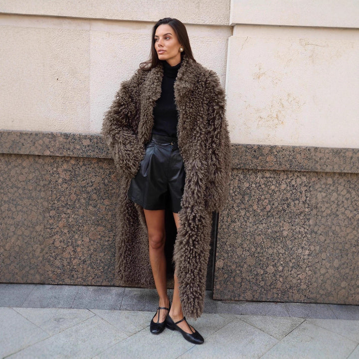 Women's Maxi Long Curly Teddy Coat in Sheepskin Look Mune Fashion