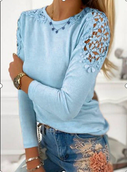 Women long-sleeved fine knit shirt with crochet lace shoulder inserts and round neck Mune Fashion