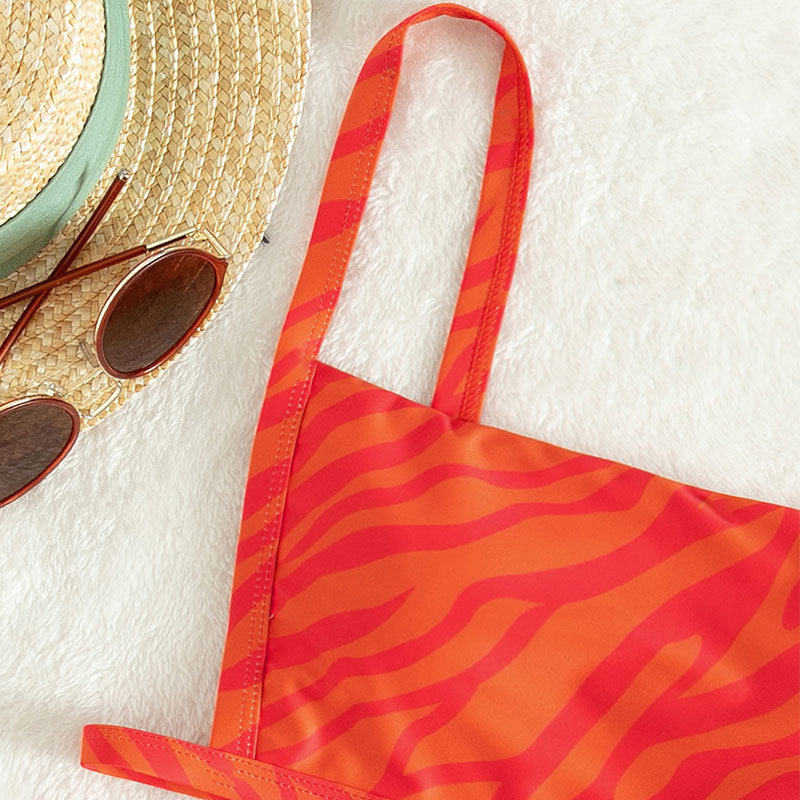 Women's bikini set with stylish stripes and adjustable straps Mune Fashion