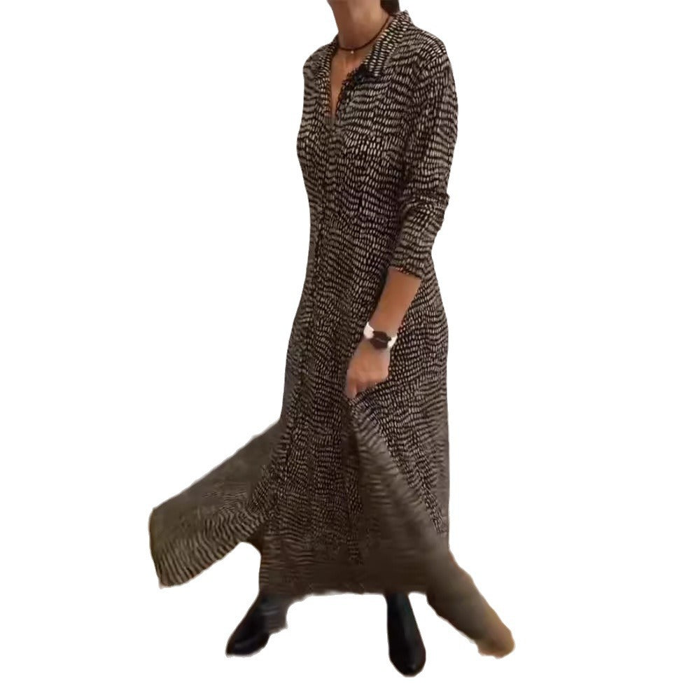 Women's flowing maxi dress with shirt collar, V-neck, three-quarter sleeves, and side pockets Mune Fashion