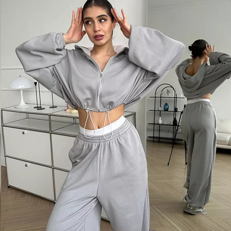 Women nan cropped zipper hoodie with drawstring hem and wide sweatpants cut Mune Fashion