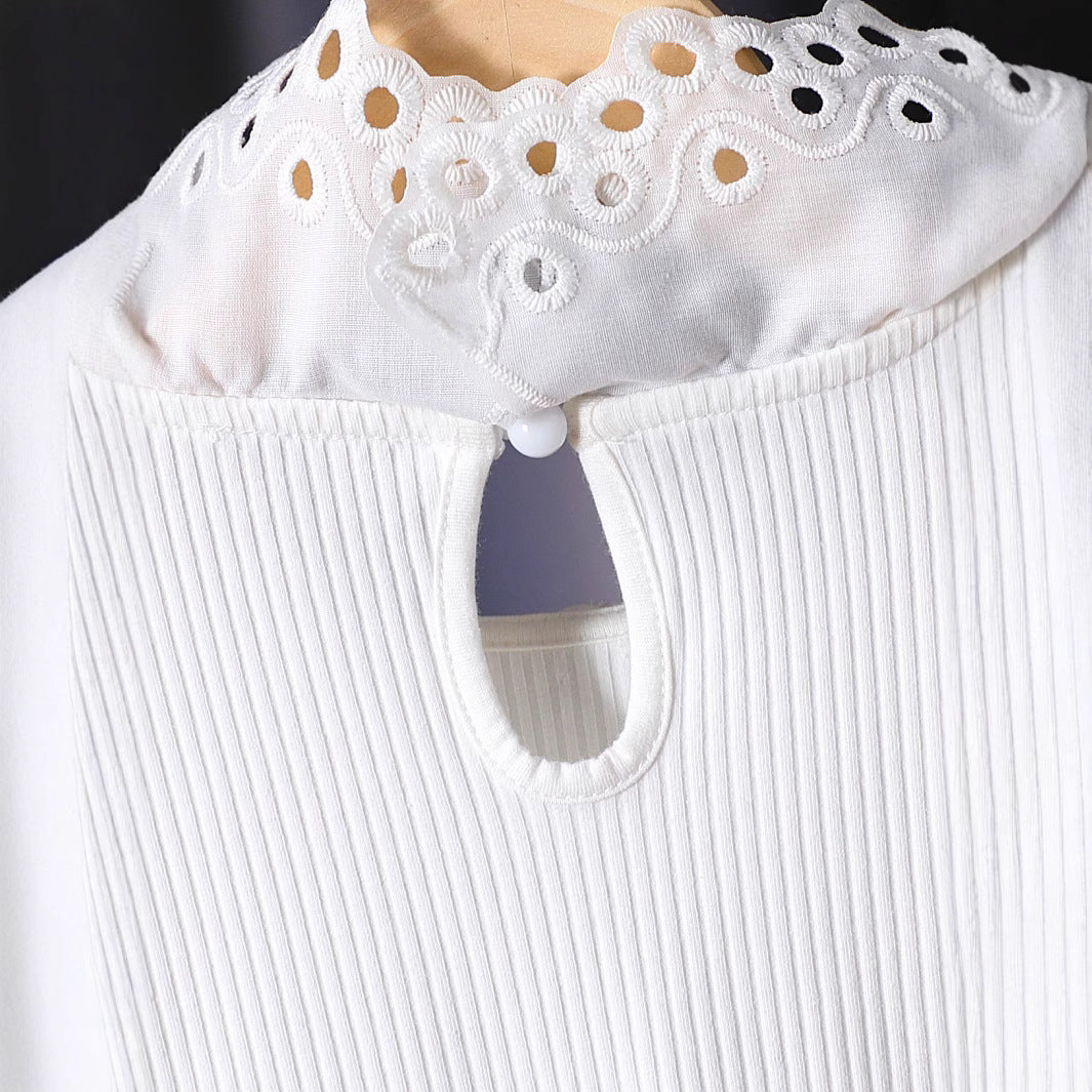 Girl's blouse with voluminous tulle sleeves and elaborate flower embroideries Mune Fashion
