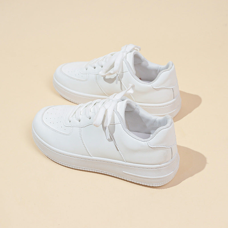 Women’s sporty sneakers with cushioned sole and durable upper material Mune Fashion
