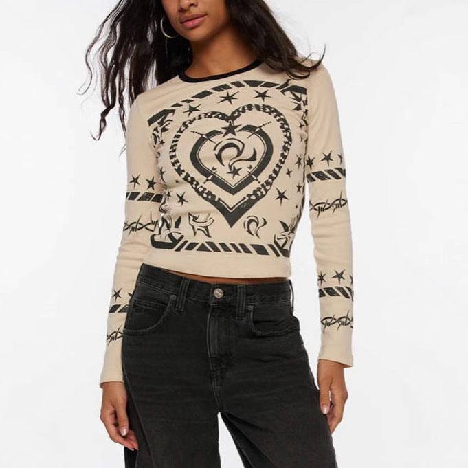 Women's Cropped Long Sleeve Shirt with Fitted Cut and Allover Heart Print Mune Fashion