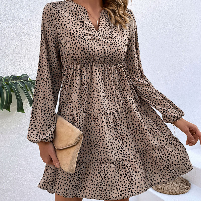 Women's Lightweight Tiered Mini Dress with V-Neck, Elastic Waistband and Allover Print Mune Fashion