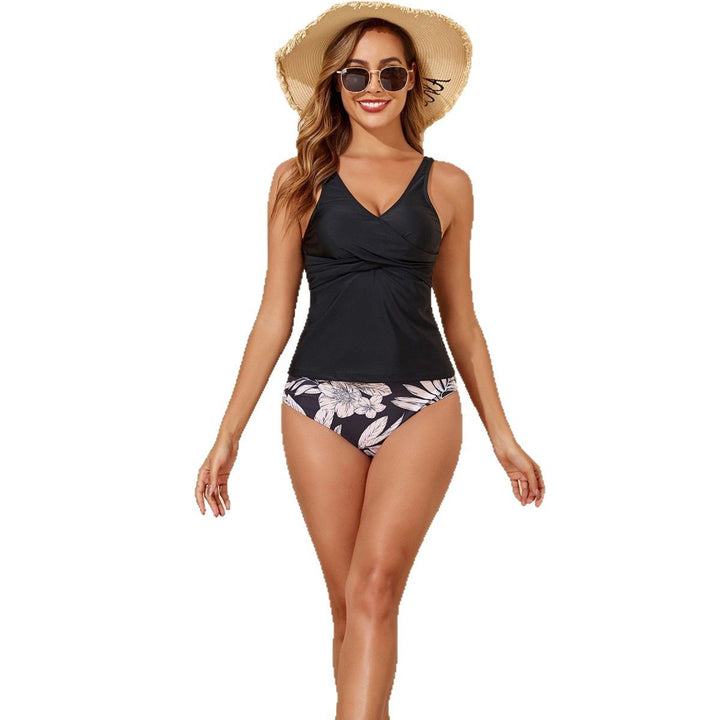 Women’s tankini with floral hip area and V-neck Mune Fashion